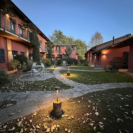 Le Serre & Ξενοδοχείο με διαμερίσματα Μονκαλιέρι