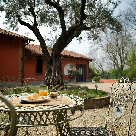 Le Serre & Ξενοδοχείο με διαμερίσματα Μονκαλιέρι