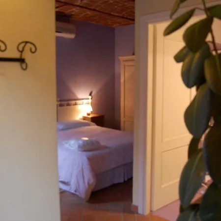 Le Serre & Ξενοδοχείο με διαμερίσματα Μονκαλιέρι